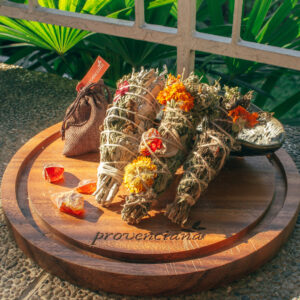 Provenciana Complete Giftset (White Sage, Palo Santo, Smudging, Gift Box, Aromatherapy, Incense)